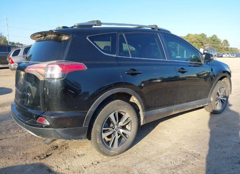 Photo 4 of 2018 Toyota Rav4 ADVENTURE/XLE (VIN 2T3WFREVXJW438183)