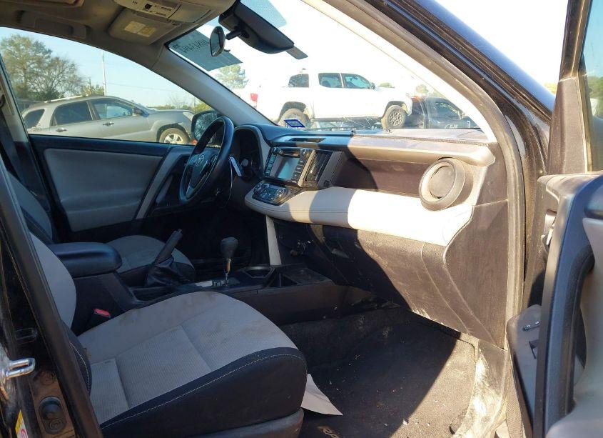 Photo 5 of 2018 Toyota Rav4 ADVENTURE/XLE (VIN 2T3WFREVXJW438183)