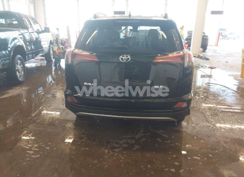 Photo 16 of 2018 Toyota Rav4 ADVENTURE/XLE (VIN 2T3WFREVXJW439060)