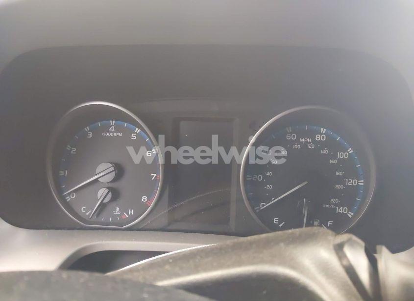 Photo 7 of 2018 Toyota Rav4 ADVENTURE/XLE (VIN 2T3WFREVXJW439060)