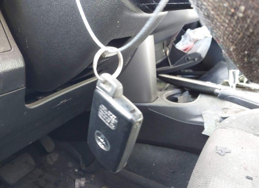 Photo 11 of 2018 Toyota Rav4 ADVENTURE/XLE (VIN 2T3WFREVXJW455940)