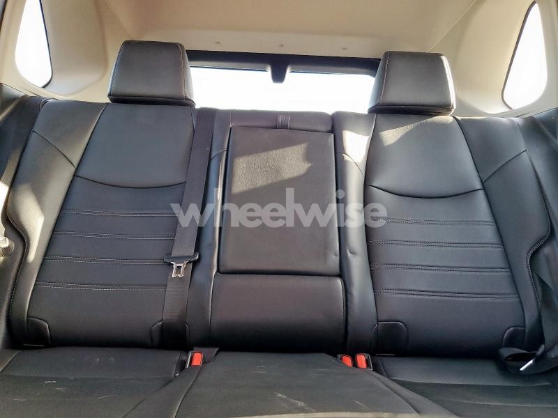 Photo 5 of 2020 TOYOTA RAV4 LIMITED (VIN 2T3Y1RFV3LC048259)