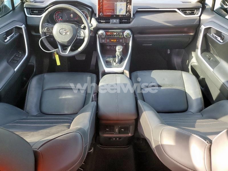 Photo 6 of 2020 TOYOTA RAV4 LIMITED (VIN 2T3Y1RFV3LC048259)