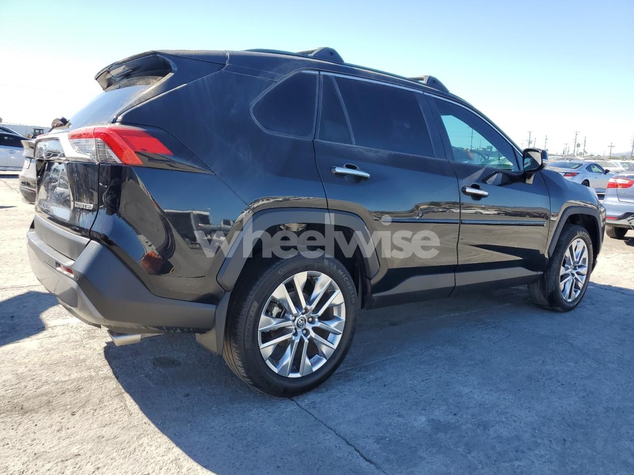 Photo 3 of 2020 TOYOTA RAV4 LIMITED (VIN 2T3Y1RFV3LW073337)