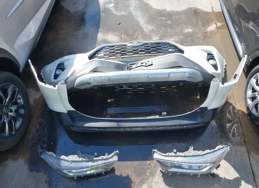 Photo 18 of 2019 Toyota Rav4 LIMITED (VIN 2T3Y1RFV8KW043426)