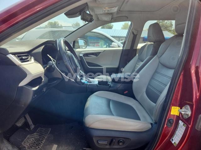 Photo 9 of 2019 TOYOTA RAV4 LIMITED (VIN 2T3Y1RFVXKC022658)