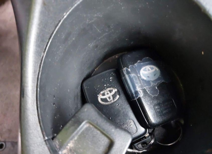 Photo 11 of 2010 Toyota Rav4 LIMITED (VIN 2T3YF4DV9AW023224)