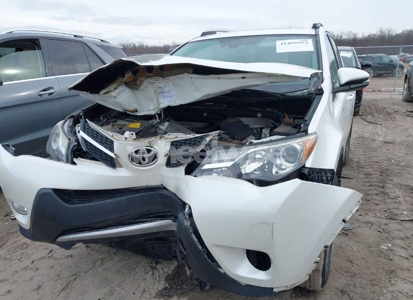 Photo 6 of 2014 Toyota Rav4 LIMITED (VIN 2T3YFREV0EW098086)