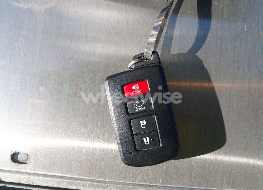 Photo 11 of 2015 Toyota Rav4 LIMITED (VIN 2T3YFREV0FW193961)