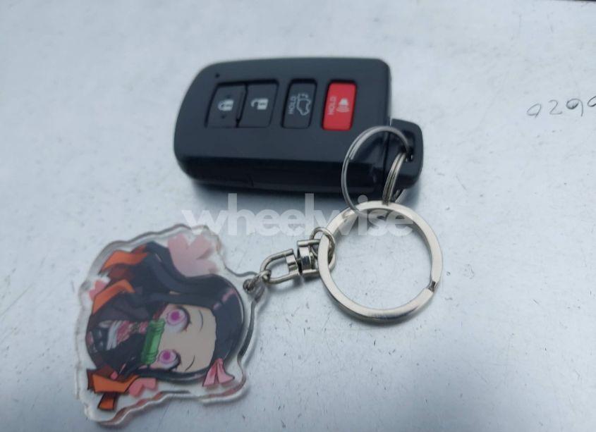 Photo 11 of 2017 Toyota Rav4 PLATINUM (VIN 2T3YFREV0HW339455)