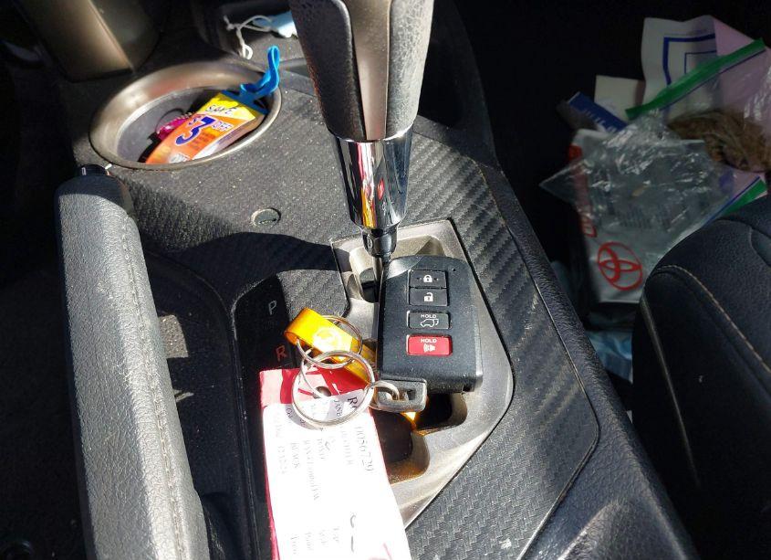 Photo 11 of 2015 Toyota Rav4 LIMITED (VIN 2T3YFREV1FW190678)