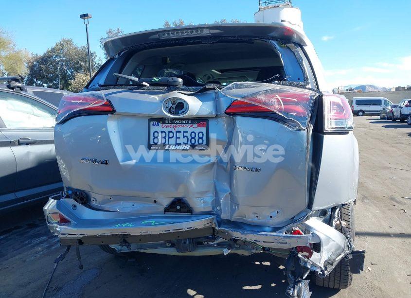 Photo 6 of 2018 Toyota Rav4 LIMITED/PLATINUM (VIN 2T3YFREV1JW435438)