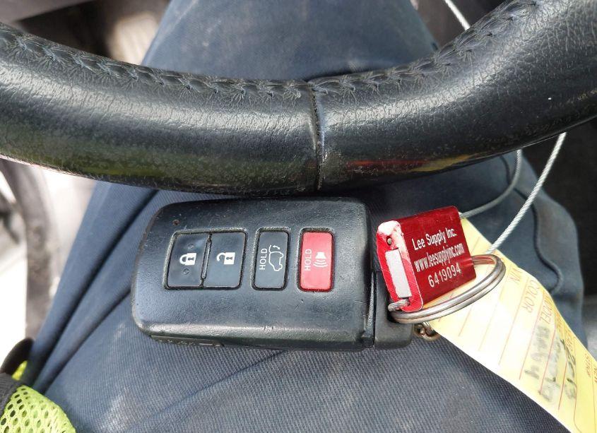 Photo 11 of 2013 Toyota Rav4 LIMITED (VIN 2T3YFREV2DW039359)