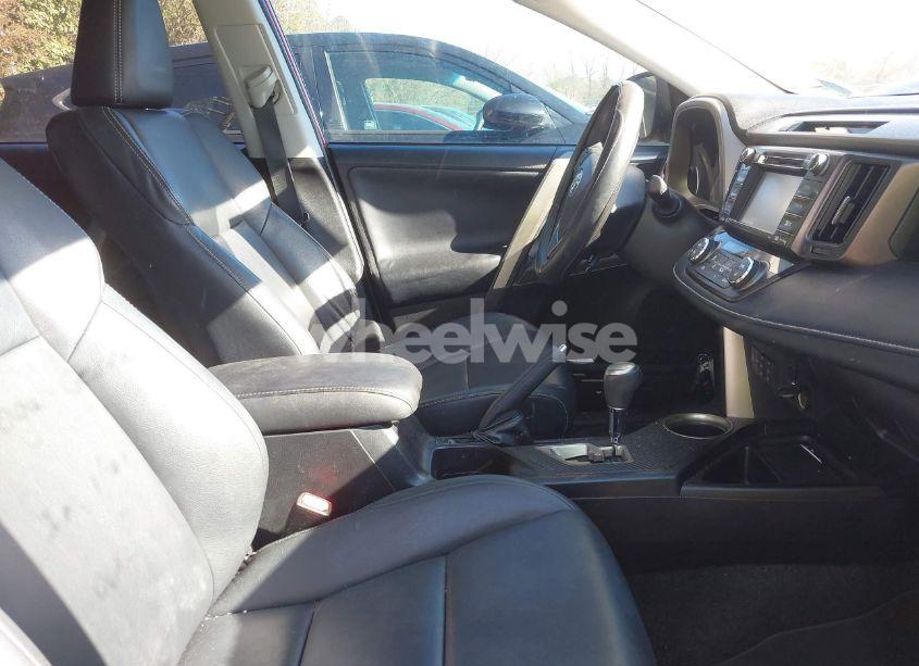Photo 5 of 2015 Toyota Rav4 LIMITED (VIN 2T3YFREV2FW184565)