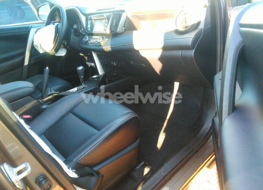 Photo 5 of 2015 Toyota Rav4 LIMITED (VIN 2T3YFREV2FW218360)