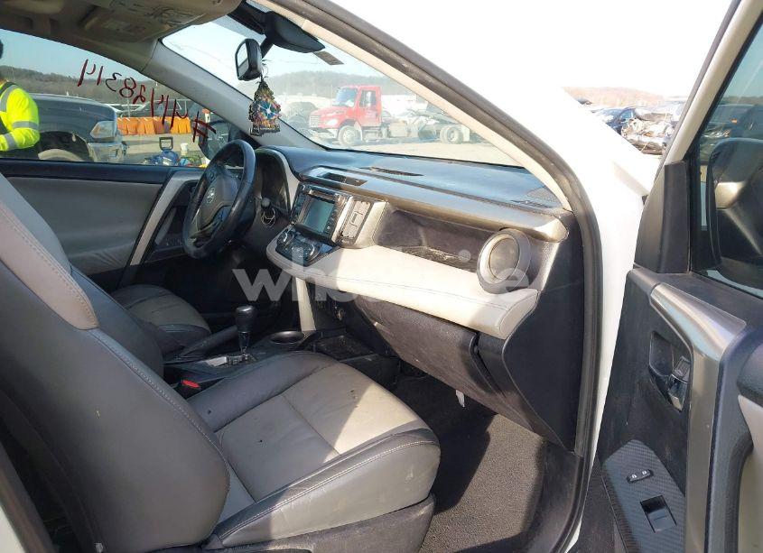 Photo 5 of 2015 Toyota Rav4 LIMITED (VIN 2T3YFREV2FW230363)