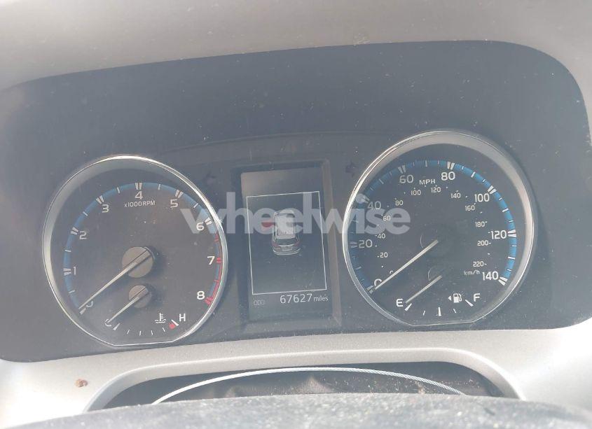 Photo 7 of 2018 Toyota Rav4 LIMITED (VIN 2T3YFREV3JW407107)