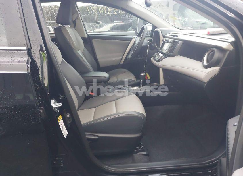 Photo 5 of 2015 Toyota Rav4 LIMITED (VIN 2T3YFREV4FW196278)