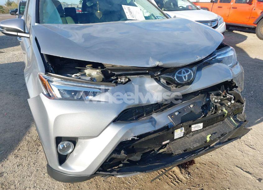 Photo 6 of 2017 Toyota Rav4 LIMITED (VIN 2T3YFREV4HW397567)