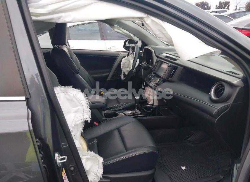 Photo 5 of 2018 Toyota Rav4 LIMITED/PLATINUM (VIN 2T3YFREV4JW501447)