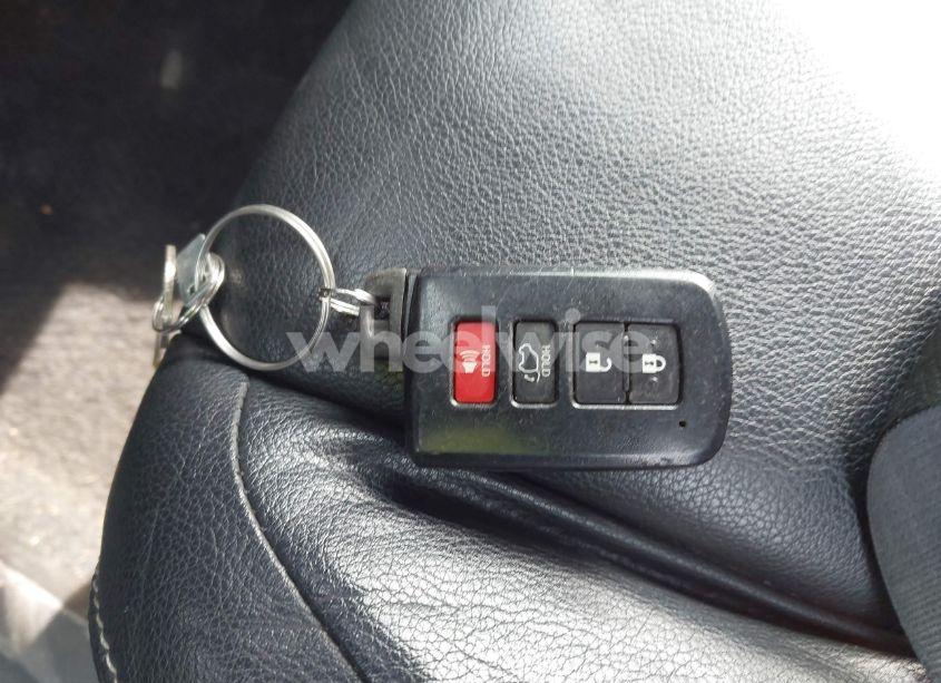 Photo 11 of 2013 Toyota Rav4 LIMITED (VIN 2T3YFREV5DW025827)