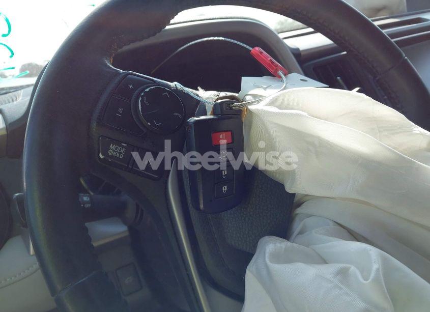 Photo 11 of 2016 Toyota Rav4 LIMITED (VIN 2T3YFREV5GW274777)