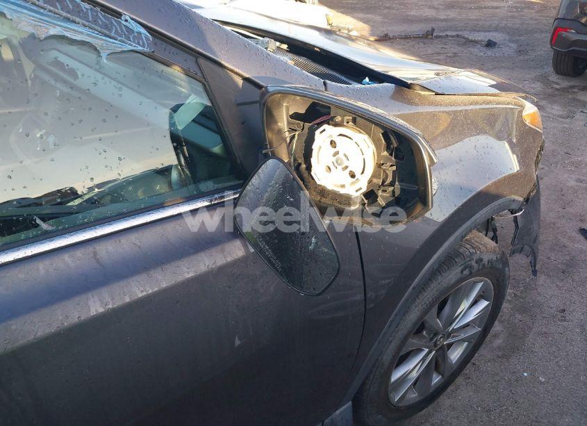 Photo 17 of 2016 Toyota Rav4 LIMITED (VIN 2T3YFREV5GW274777)