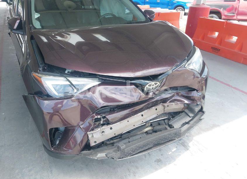 Photo 13 of 2018 Toyota Rav4 LIMITED (VIN 2T3YFREV5JW427648)