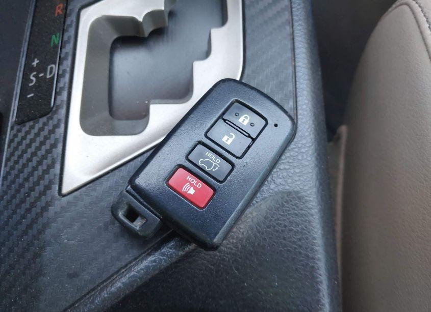 Photo 11 of 2013 Toyota Rav4 LIMITED (VIN 2T3YFREV6DW027540)