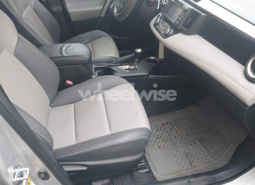 Photo 5 of 2015 Toyota Rav4 LIMITED (VIN 2T3YFREV6FW186609)