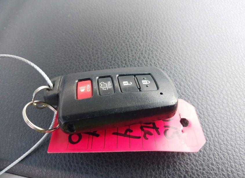 Photo 11 of 2015 Toyota Rav4 LIMITED (VIN 2T3YFREV6FW228843)