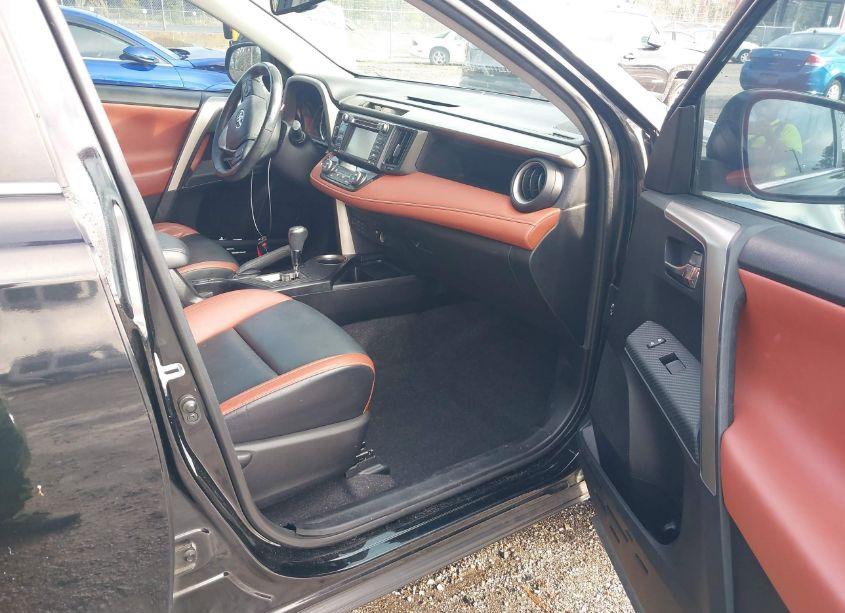 Photo 5 of 2015 Toyota Rav4 LIMITED (VIN 2T3YFREV6FW228843)