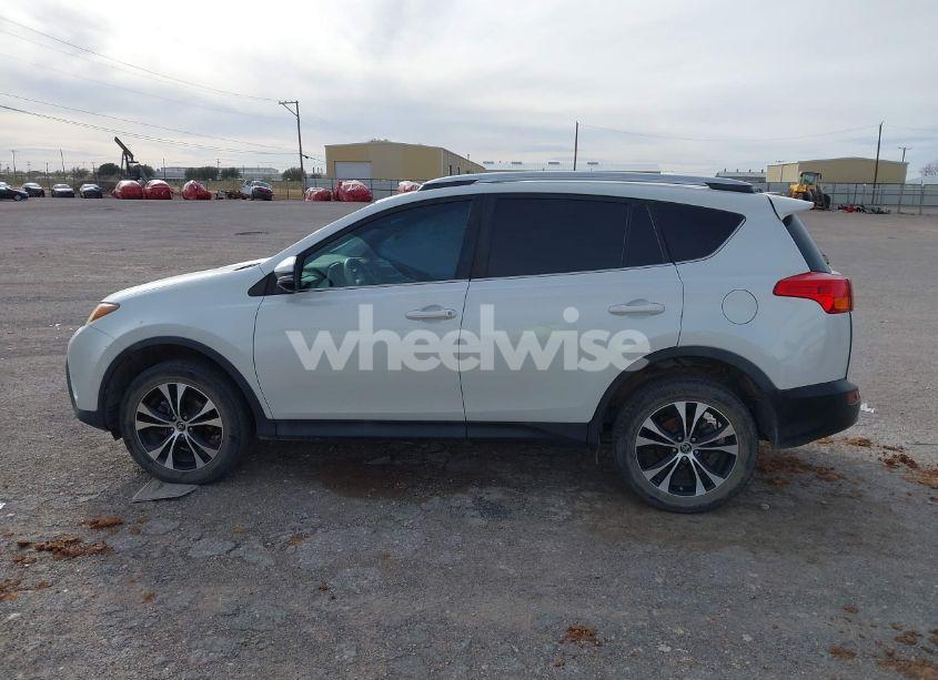 Photo 14 of 2015 Toyota Rav4 LIMITED (VIN 2T3YFREV6FW228857)