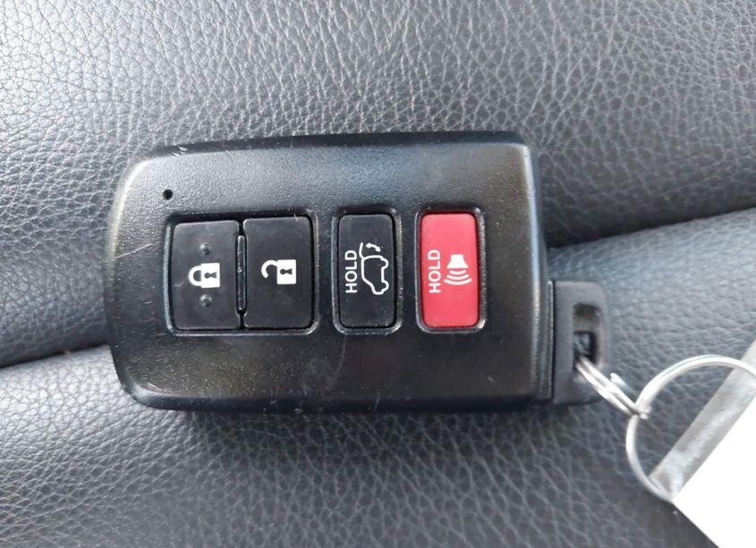 Photo 11 of 2018 Toyota Rav4 LIMITED (VIN 2T3YFREV6JW414553)