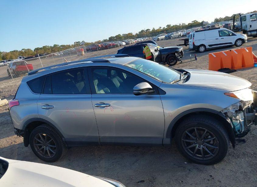 Photo 14 of 2018 Toyota Rav4 LIMITED (VIN 2T3YFREV6JW414553)