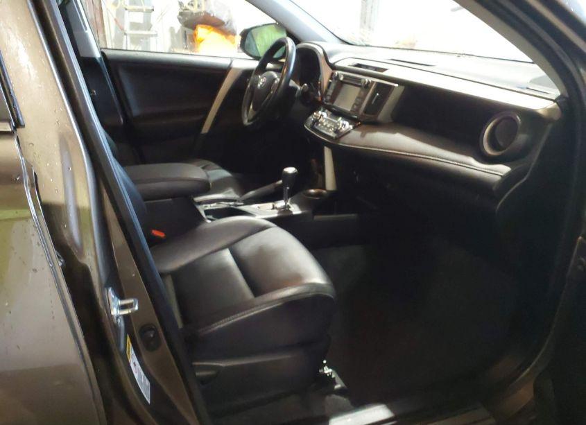 Photo 5 of 2015 Toyota Rav4 LIMITED (VIN 2T3YFREV7FW192841)