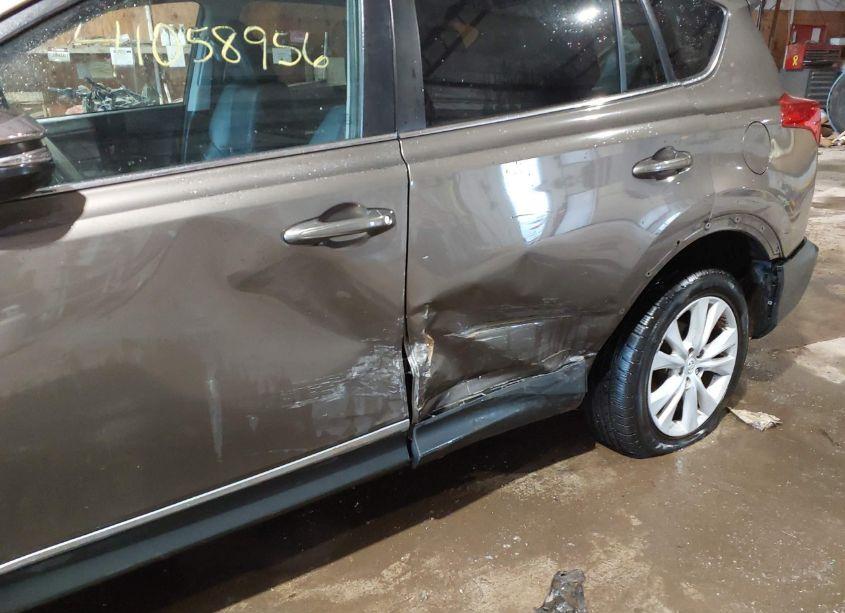 Photo 6 of 2015 Toyota Rav4 LIMITED (VIN 2T3YFREV7FW192841)