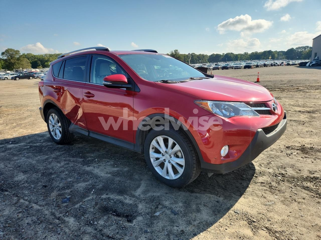 Photo 4 of 2015 TOYOTA RAV4 LIMITED (VIN 2T3YFREV7FW225546)