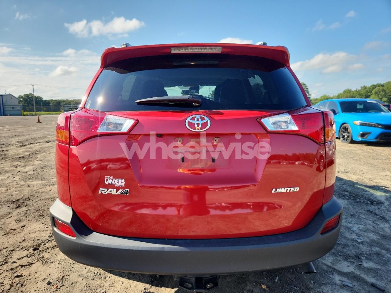 Photo 6 of 2015 TOYOTA RAV4 LIMITED (VIN 2T3YFREV7FW225546)