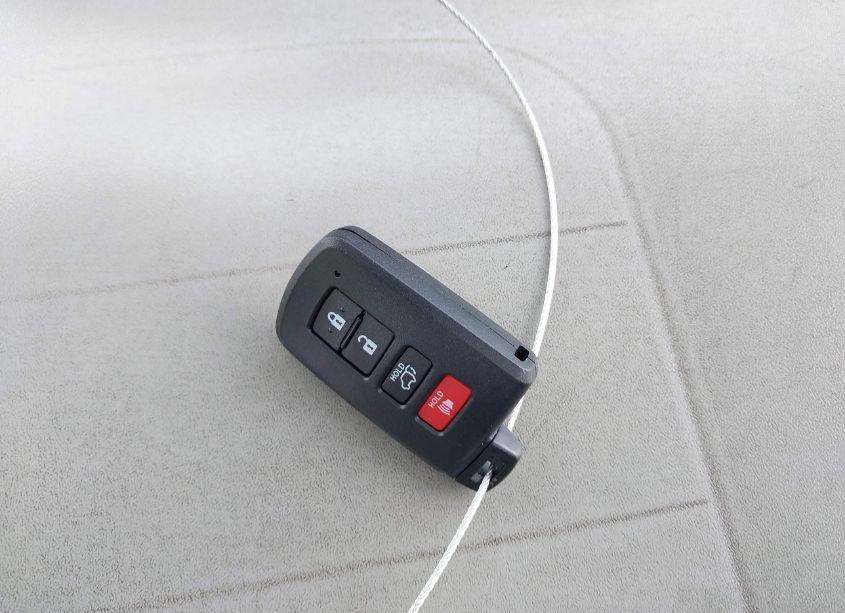 Photo 11 of 2016 Toyota Rav4 LIMITED (VIN 2T3YFREV7GW272979)