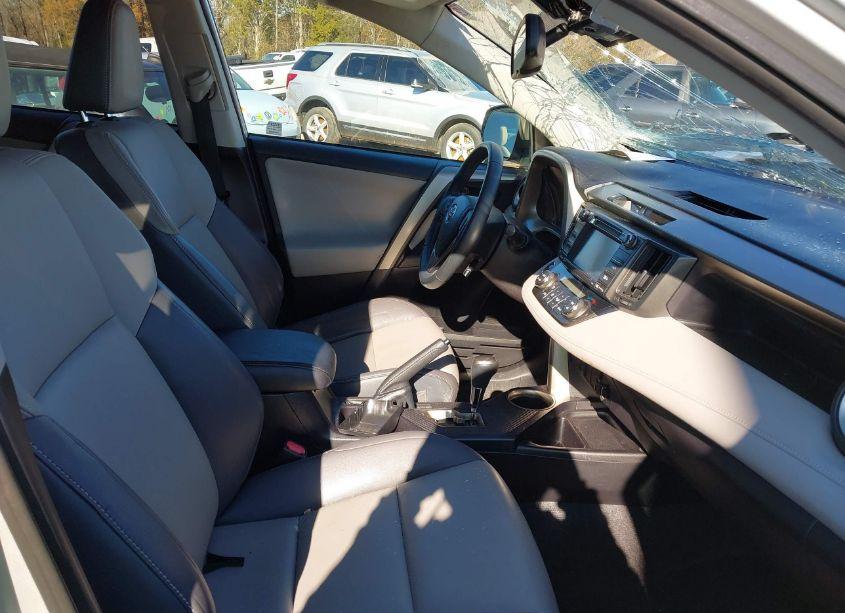 Photo 5 of 2015 Toyota Rav4 LIMITED (VIN 2T3YFREV8FW179001)