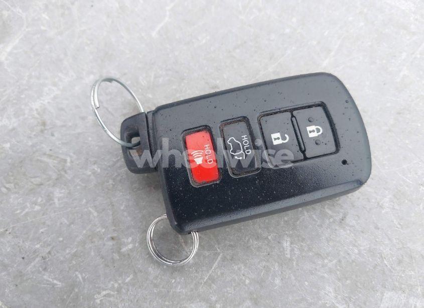 Photo 11 of 2015 Toyota Rav4 LIMITED (VIN 2T3YFREV8FW186871)