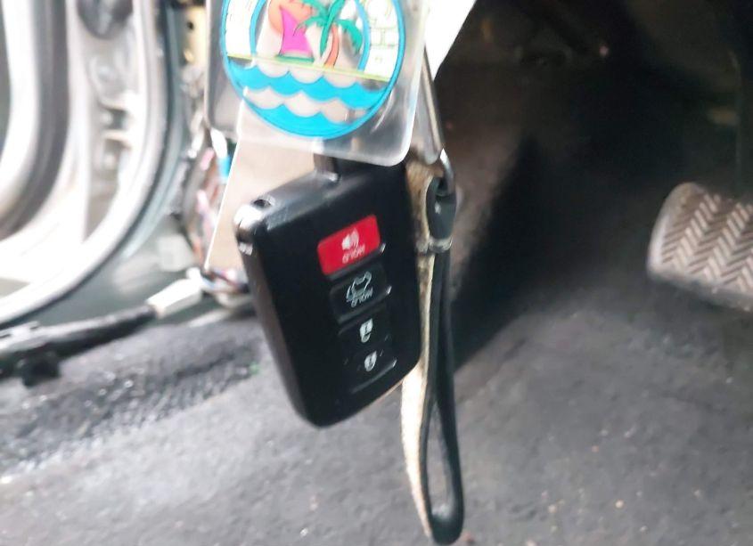 Photo 11 of 2015 Toyota Rav4 LIMITED (VIN 2T3YFREV8FW212403)