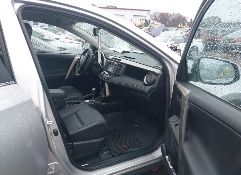 Photo 5 of 2015 Toyota Rav4 LIMITED (VIN 2T3YFREV8FW212403)