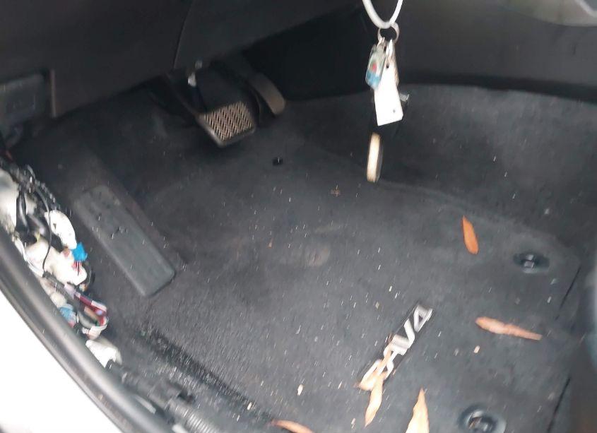 Photo 6 of 2015 Toyota Rav4 LIMITED (VIN 2T3YFREV8FW212403)