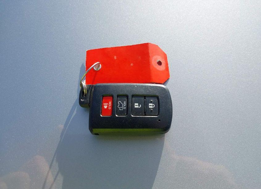 Photo 11 of 2016 Toyota Rav4 LIMITED (VIN 2T3YFREV8GW307755)