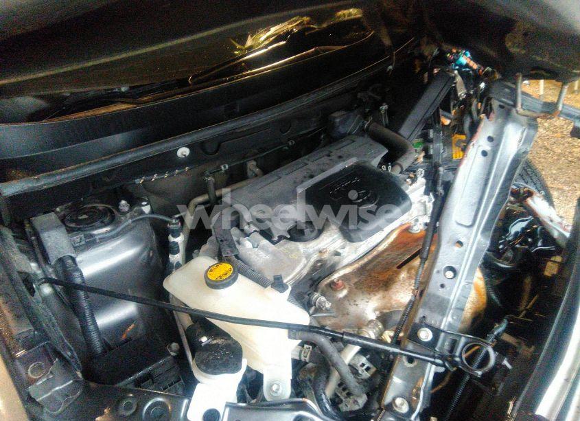 Photo 10 of 2015 Toyota Rav4 LIMITED (VIN 2T3YFREV9FW184935)