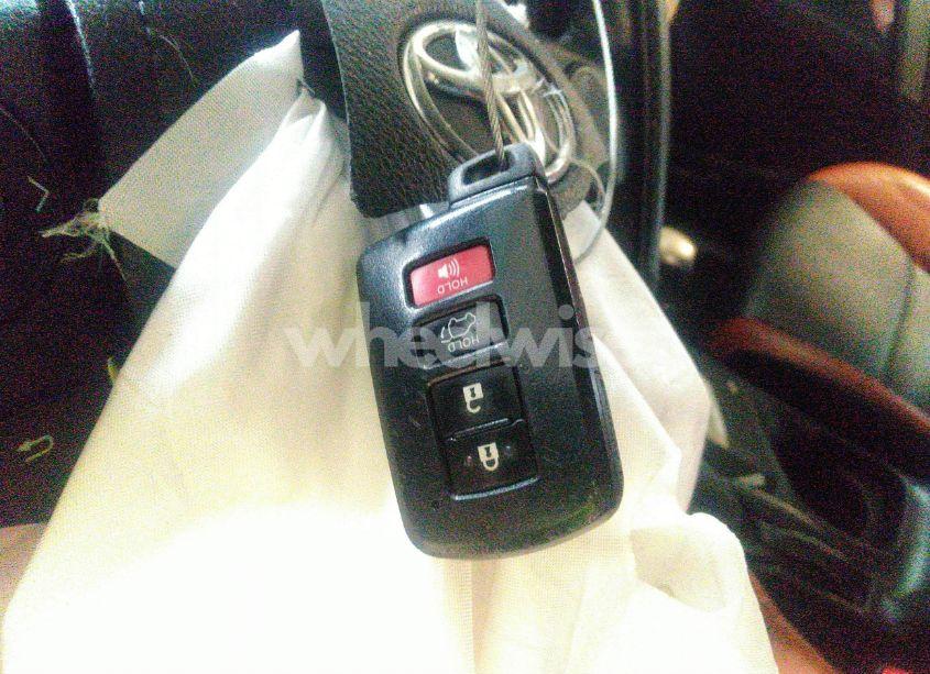 Photo 11 of 2015 Toyota Rav4 LIMITED (VIN 2T3YFREV9FW184935)