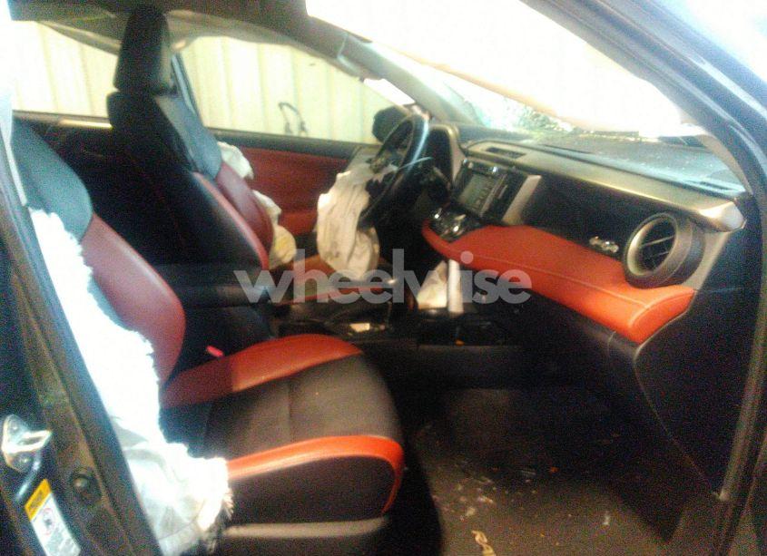 Photo 5 of 2015 Toyota Rav4 LIMITED (VIN 2T3YFREV9FW184935)