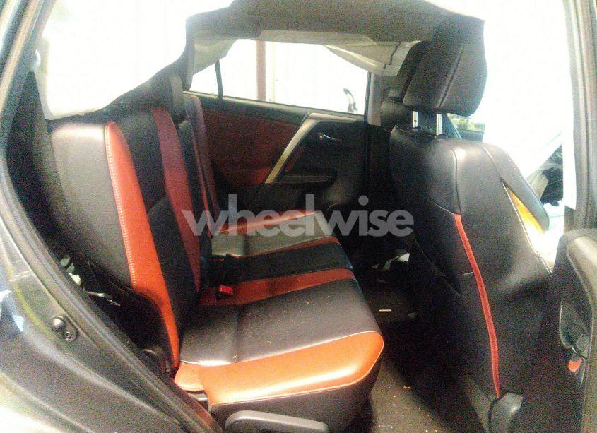 Photo 8 of 2015 Toyota Rav4 LIMITED (VIN 2T3YFREV9FW184935)